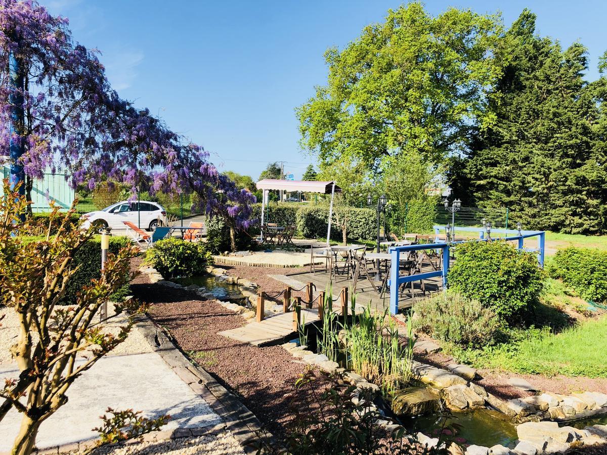 פארטנה Hotel Au Relais Des Lilas מראה חיצוני תמונה